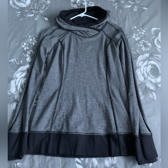 Lululemon think fast sz6 - Picture 4 of 6